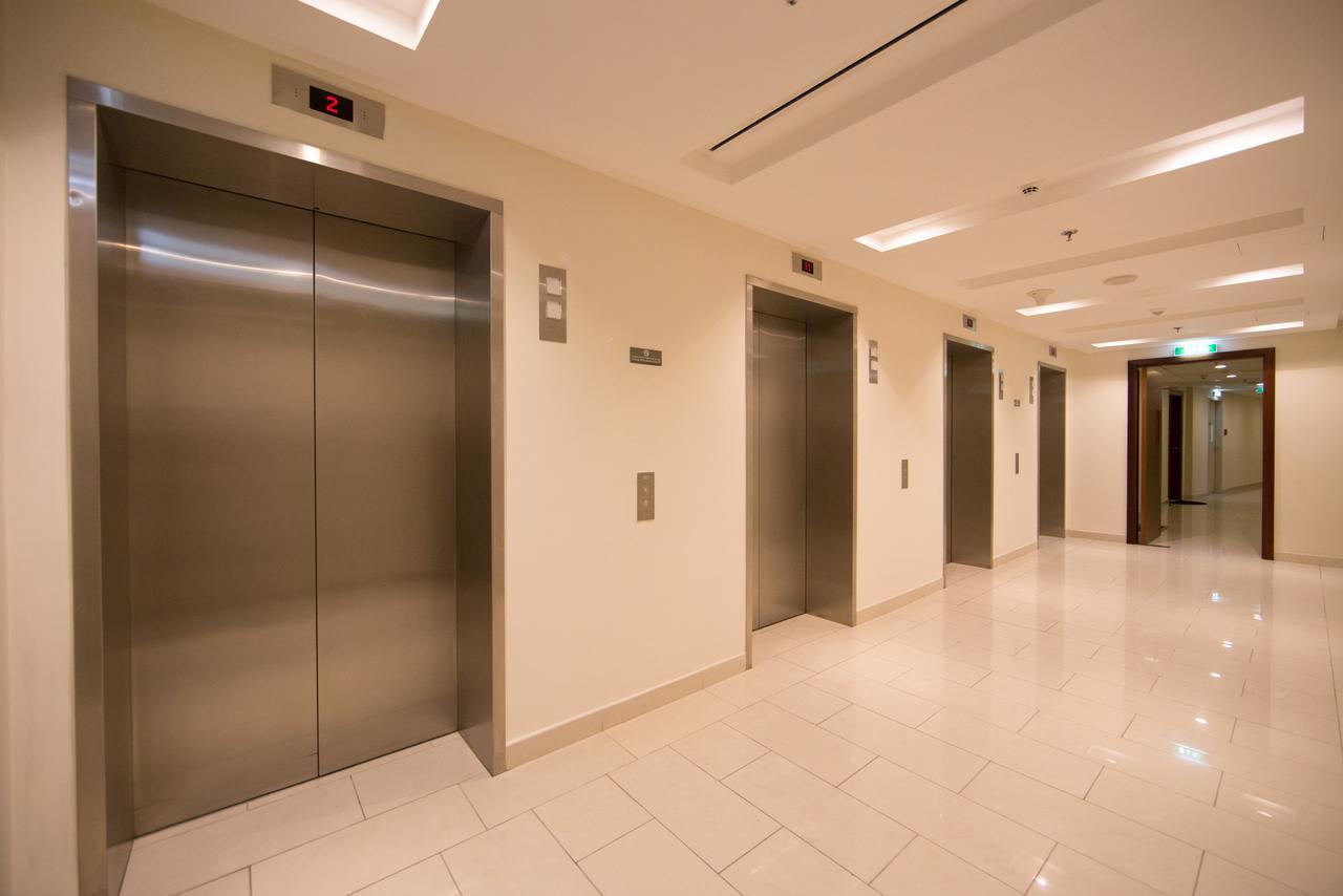 Bravoway Standpoint Tower B In Downtown * Dubai