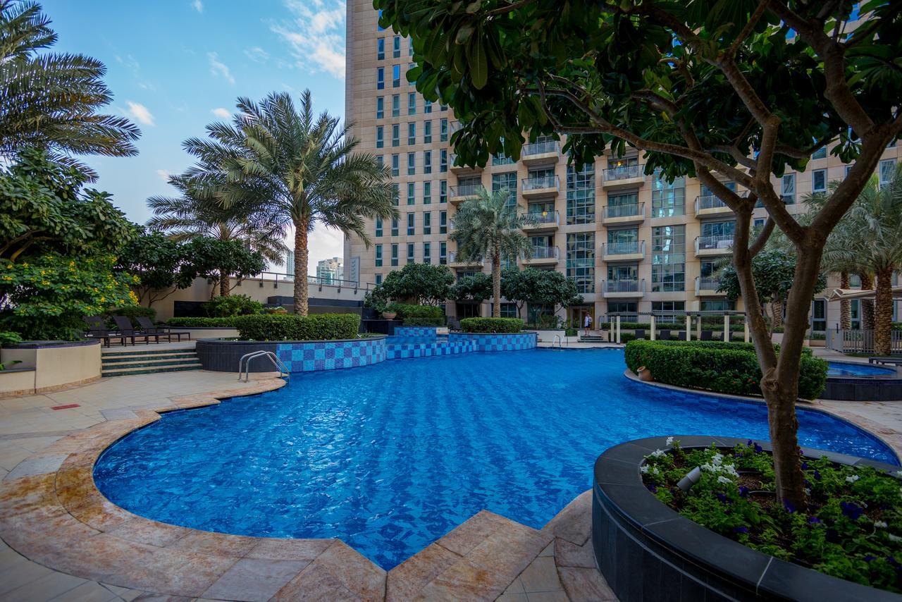 Bravoway Standpoint Tower B In Downtown Apartment